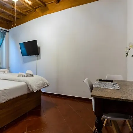 Navona Open Space Rom