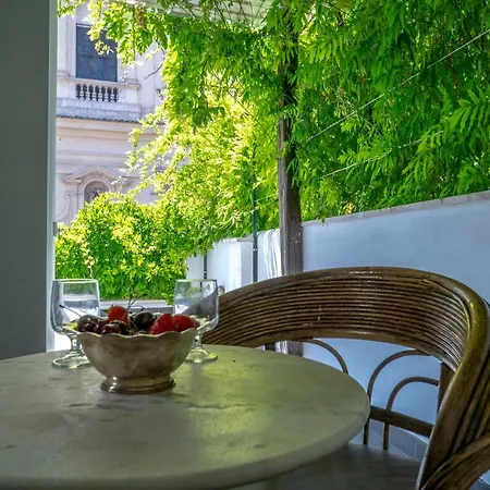 Aparthotel Navona Open Space Apartments